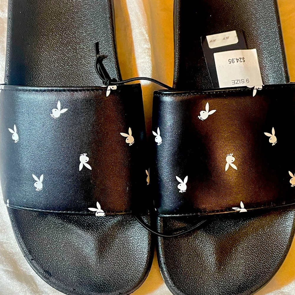 PacSun slides.